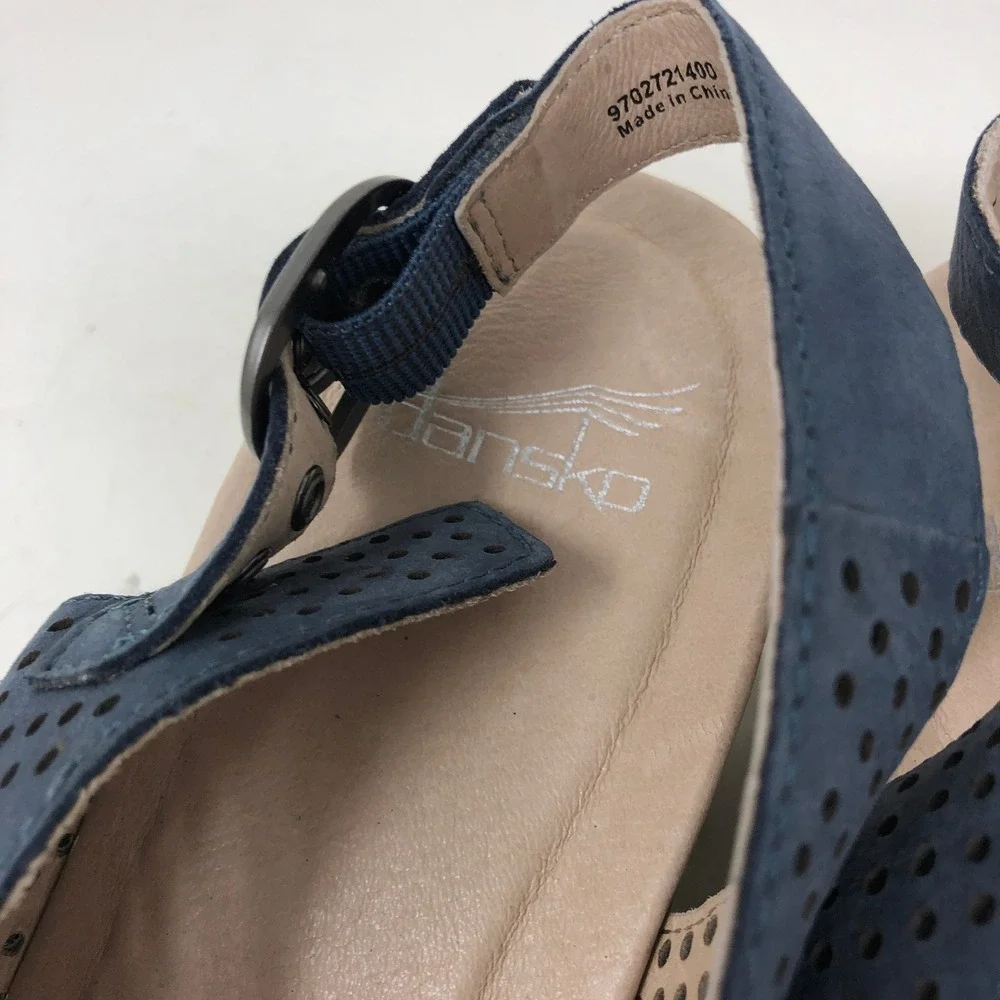 Dansko Womens 40 Jacinda Sandals Blue Perforated Leather Wedge Slingback